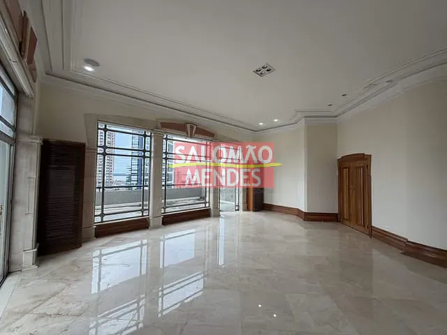 Cobertura / Penthouse 5 quartos e 7 banheiros, à venda, no bairro Batista Campos em Belém
