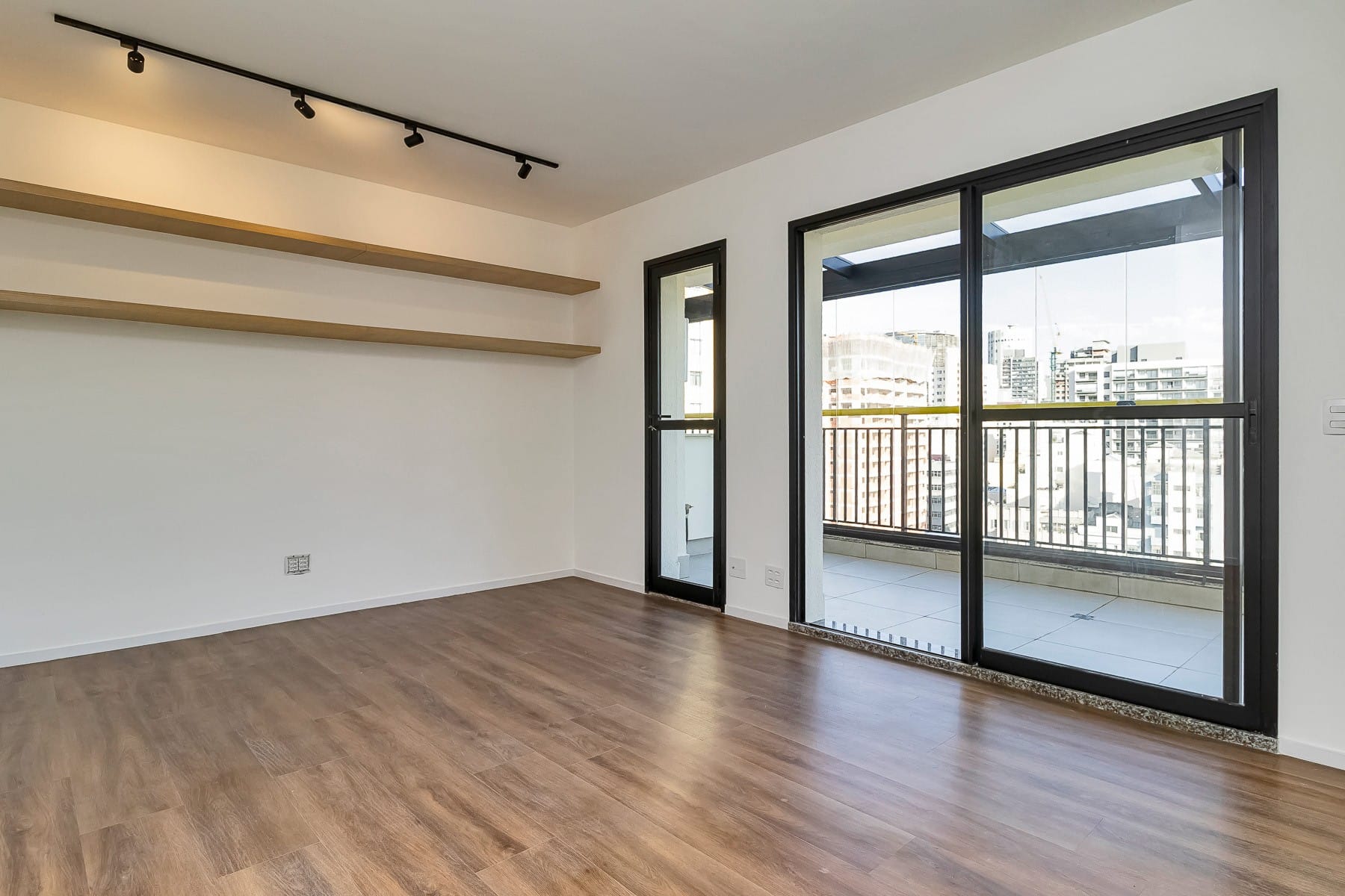 Cobertura à venda com 1 quarto, 70m² - Foto 1