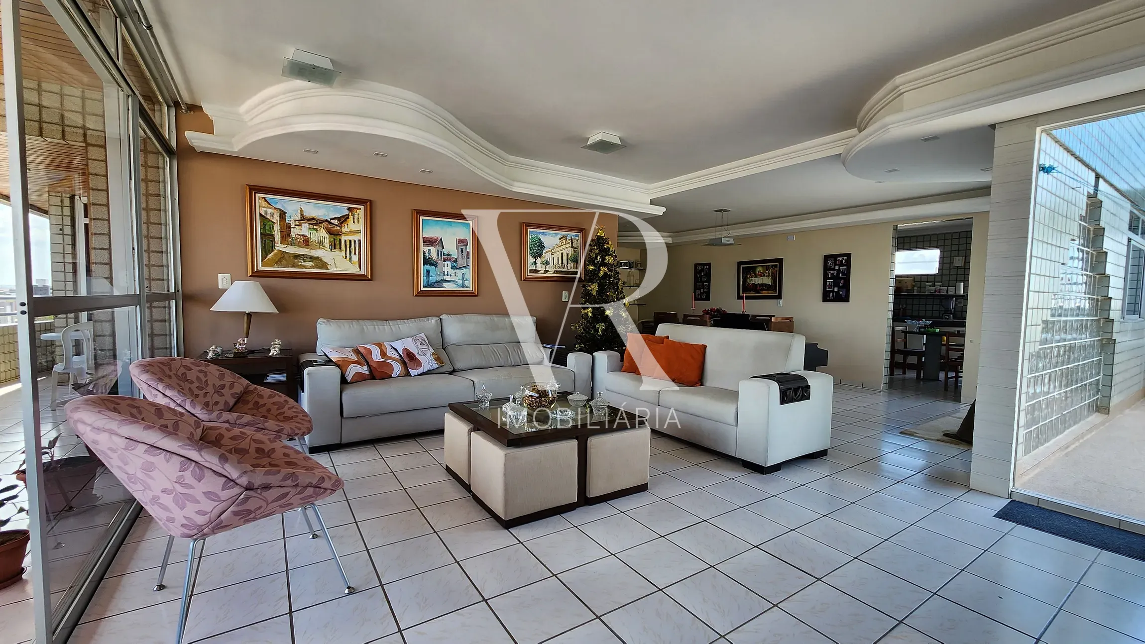 Cobertura, 4 quartos, 241 m² - Foto 2