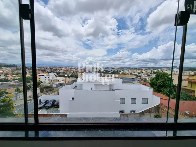 Cobertura / Penthouse com 115m² 2 quartos e 1 banheiro, à venda, no bairro Parque Xangri-Lá em Contagem