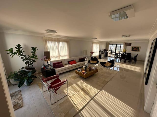 Cobertura / Penthouse 4 quartos e 3 banheiros, à venda, no bairro Vila Flores em Franca