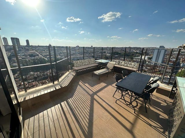 Cobertura / Penthouse 4 quartos e 3 banheiros, à venda, no bairro Vila Flores em Franca