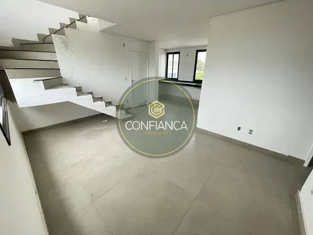 Cobertura / Penthouse 4 quartos e 2 banheiros, à venda, no bairro União em Belo Horizonte