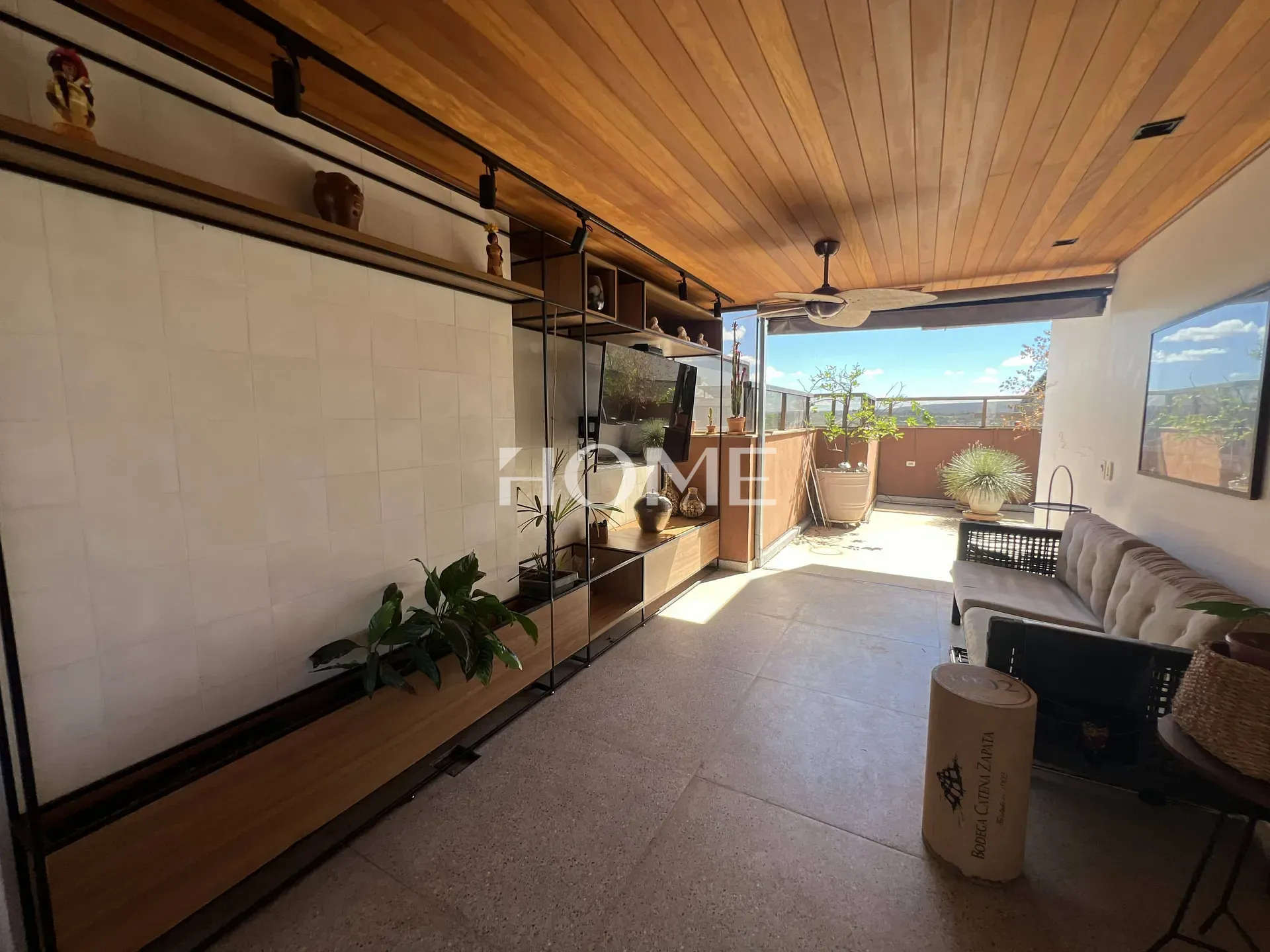 SQN 215 ASA NORTE -258 M²- 4  QUARTOS -VISTA LIVRE