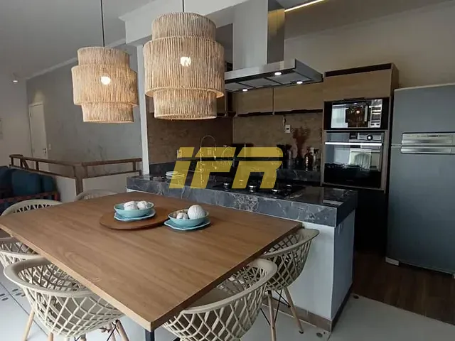 Cobertura / Penthouse 4 quartos e 3 banheiros, à venda, no bairro Praia Grande em Ubatuba