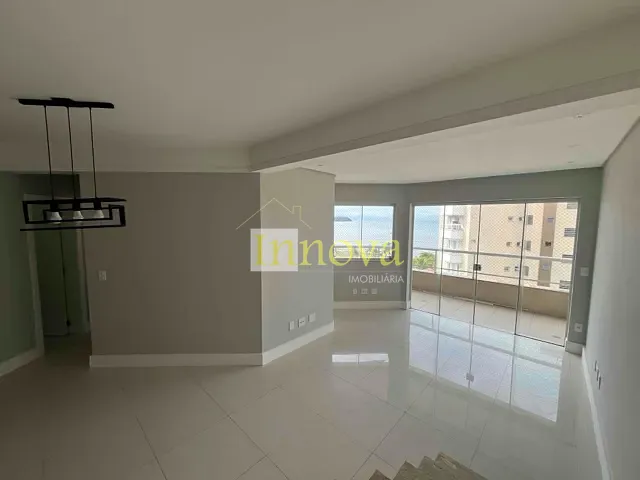 Cobertura / Penthouse com 194m² 3 quartos e 3 banheiros, à venda, no bairro Indaiá em Caraguatatuba