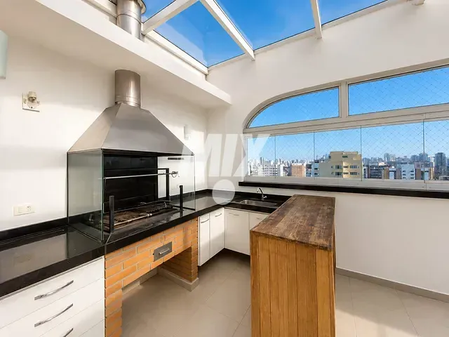 Cobertura / Penthouse 3 quartos e 4 banheiros, à venda, no bairro Indianópolis em São Paulo