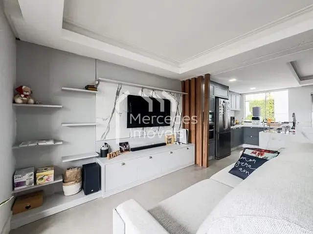Cobertura / Penthouse com 200m² 2 quartos e 3 banheiros, à venda, no bairro Praia dos Amores em Balneário Camboriú