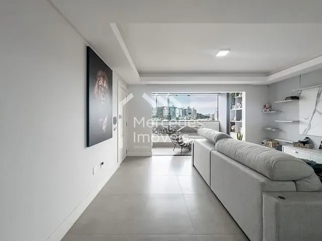Cobertura / Penthouse com 200m² 2 quartos e 3 banheiros, à venda, no bairro Praia dos Amores em Balneário Camboriú