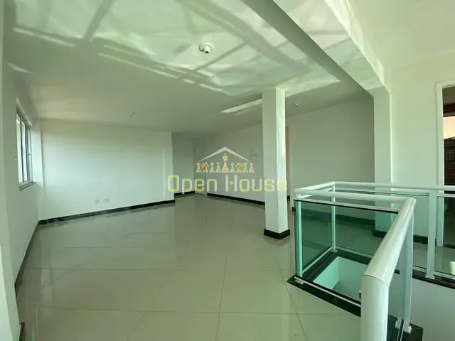 Cobertura / Penthouse com 243m² 3 quartos e 2 banheiros, à venda, no bairro Nossa Senhora das Graças em Volta Redonda