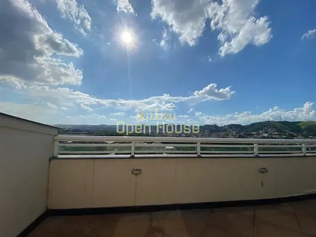 Cobertura / Penthouse com 243m² 3 quartos e 2 banheiros, à venda, no bairro Nossa Senhora das Graças em Volta Redonda