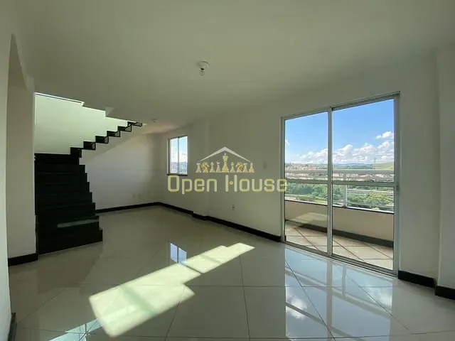 Cobertura / Penthouse com 243m² 3 quartos e 2 banheiros, à venda, no bairro Nossa Senhora das Graças em Volta Redonda