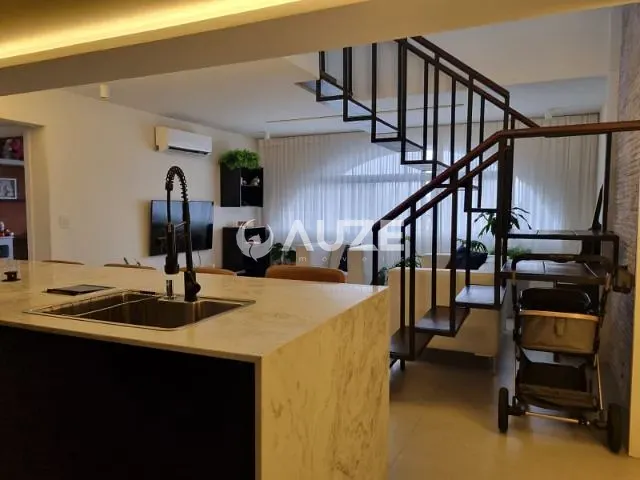 Cobertura / Penthouse com 294m² 3 quartos e 3 banheiros, à venda, no bairro Água Verde em Curitiba