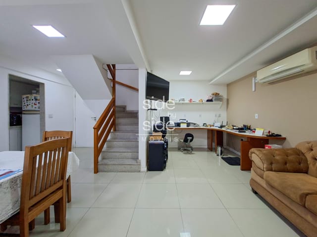 Cobertura / Penthouse 2 quartos e 3 banheiros, à venda, no bairro Centro em Três Rios