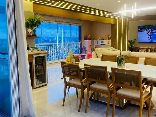 Cobertura / Penthouse com 246m² 4 quartos e 4 banheiros, à venda, no bairro Penha de França em São Paulo