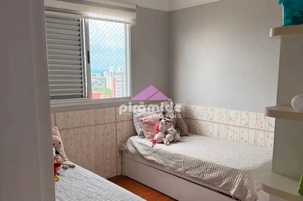 Cobertura, 4 quartos, 215 m² - Foto 11