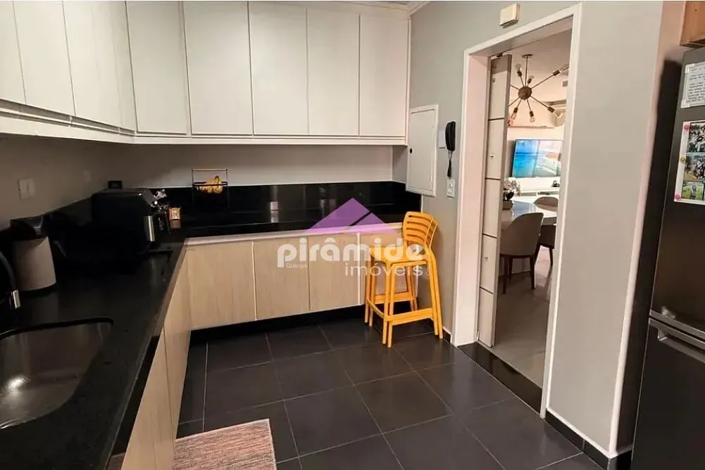 Cobertura, 4 quartos, 215 m² - Foto 4