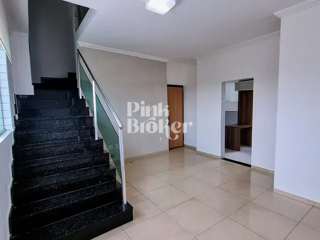 Cobertura / Penthouse com 199m² 3 quartos e 3 banheiros, à venda, no bairro Cabral em Contagem