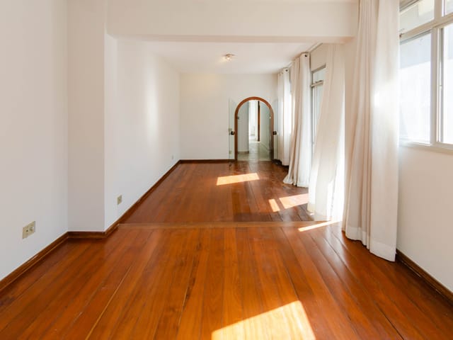 Cobertura / Penthouse 4 quartos e 5 banheiros, à venda, no bairro Santa Lúcia em Belo Horizonte