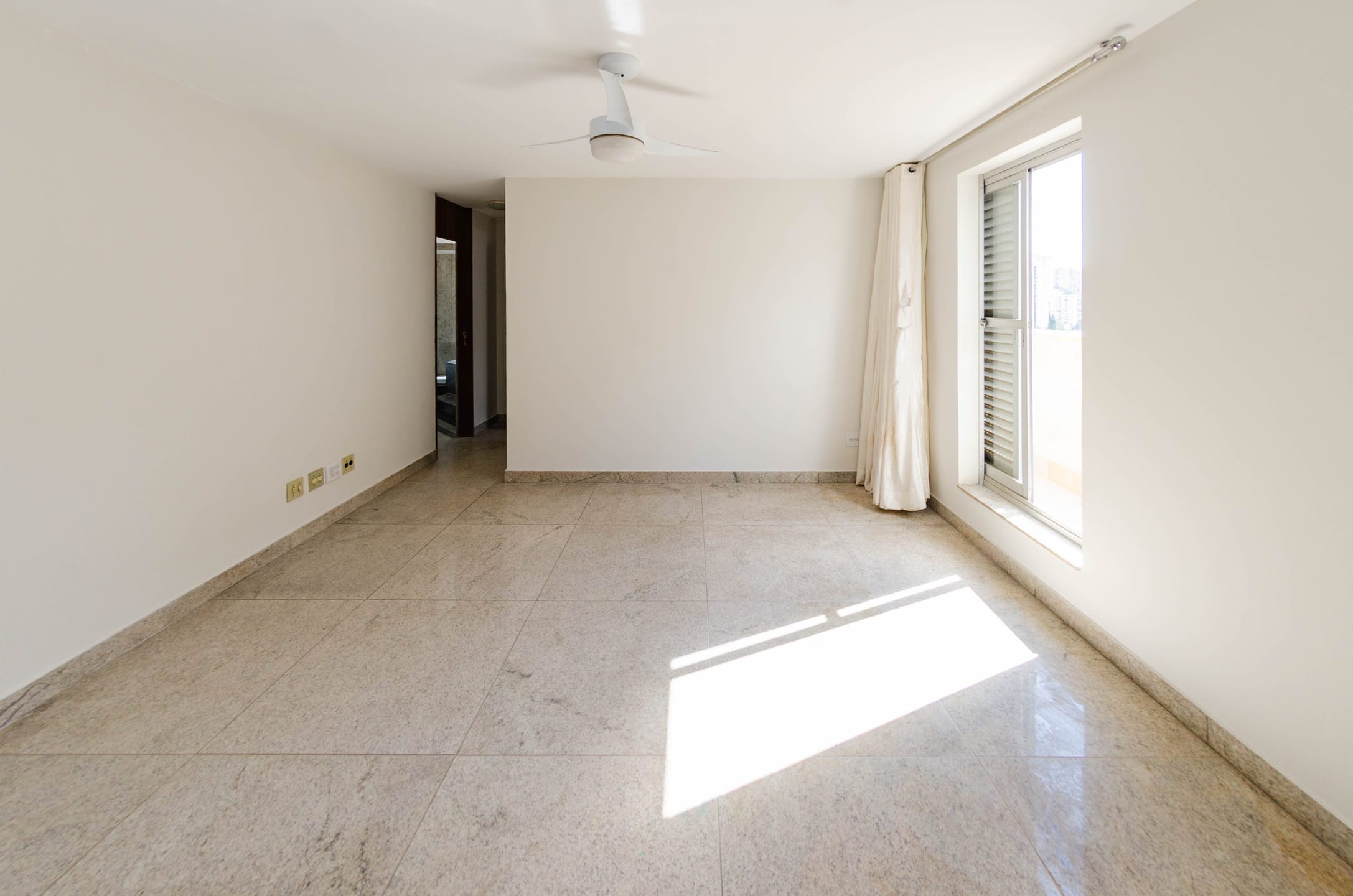 Cobertura à venda com 4 quartos, 200m² - Foto 71