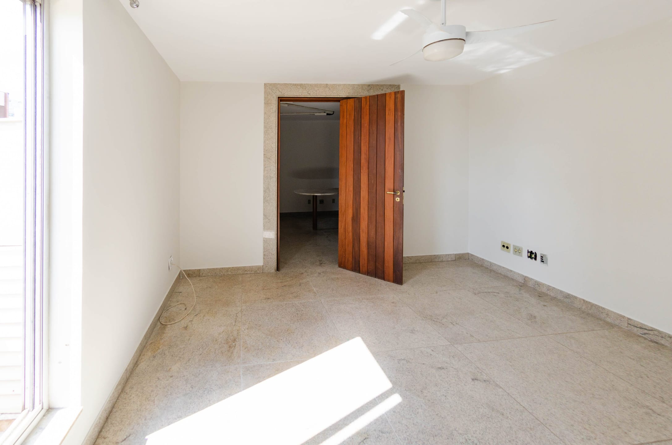 Cobertura à venda com 4 quartos, 200m² - Foto 73