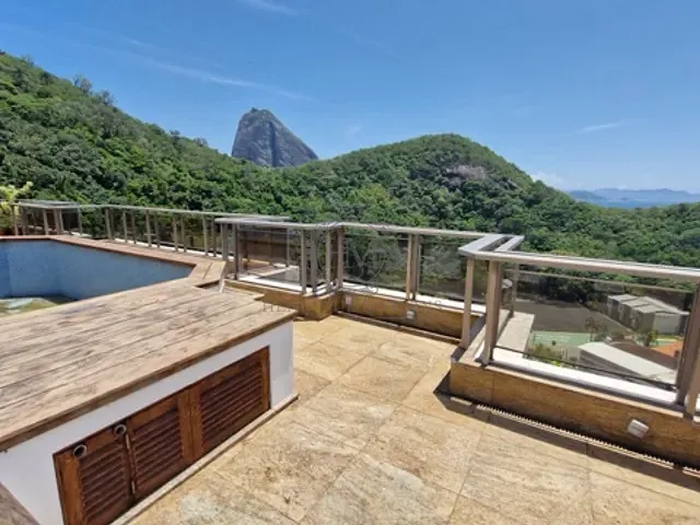 Cobertura / Penthouse com 470m² 3 quartos e 5 banheiros, à venda, no bairro Copacabana em Rio de Janeiro