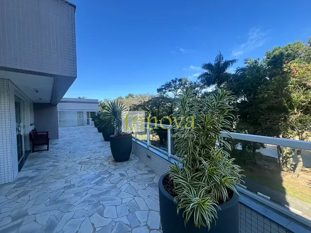Cobertura / Penthouse com 257m² 3 quartos e 5 banheiros, à venda, no bairro Jardim Primavera em Caraguatatuba