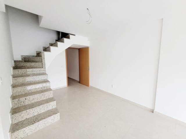 Cobertura / Penthouse com 242m² 4 quartos e 5 banheiros, à venda, no bairro Vila Valqueire em Rio de Janeiro