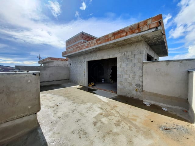 Cobertura / Penthouse com 122m² 2 quartos e 2 banheiros, à venda, no bairro Cabral em Não informado