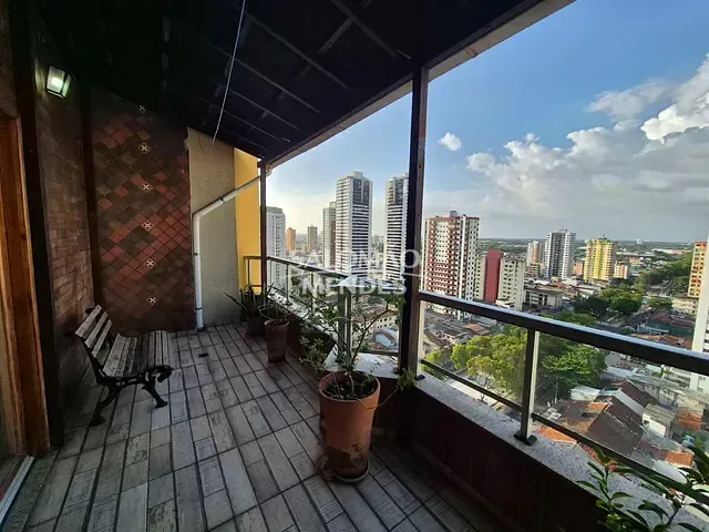 Cobertura / Penthouse 4 quartos e 4 banheiros, à venda, no bairro Marco em Belém