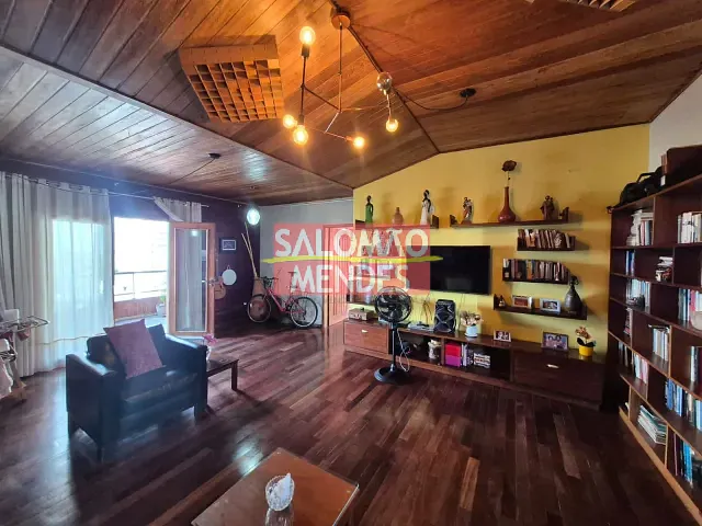 Cobertura / Penthouse 4 quartos e 4 banheiros, à venda, no bairro Marco em Belém