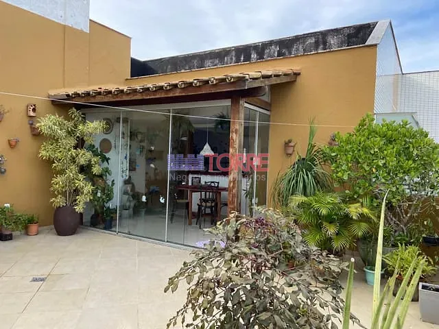 Cobertura / Penthouse 3 quartos e 3 banheiros, à venda, no bairro São Francisco em Ilhéus