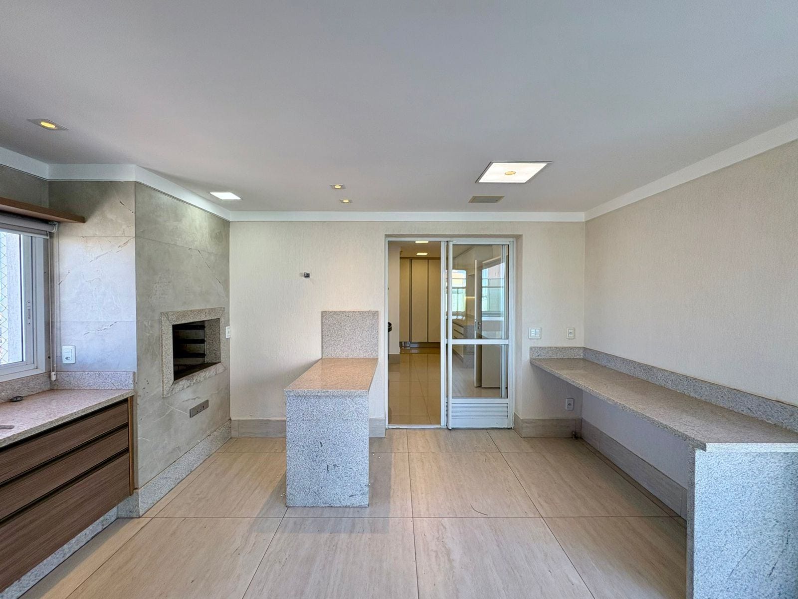 Cobertura à venda com 3 quartos, 420m² - Foto 14