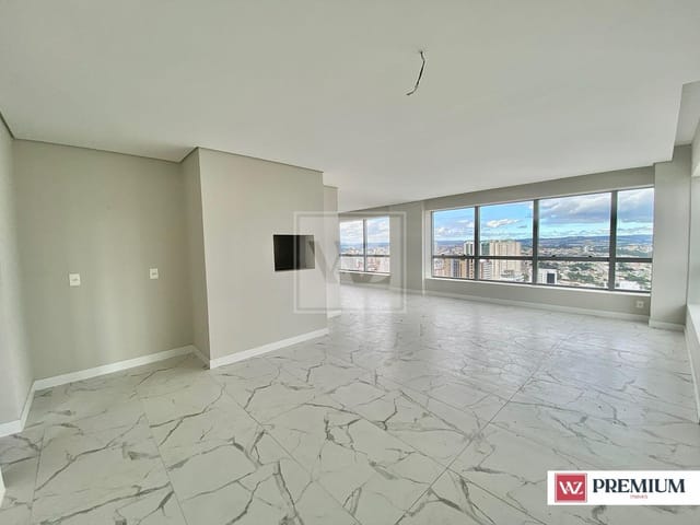 Cobertura / Penthouse 3 quartos e 4 banheiros, à venda, no bairro Estrela em Ponta Grossa