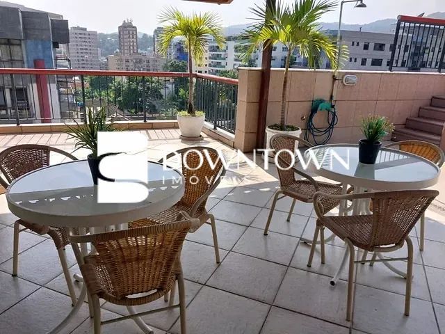 Cobertura / Penthouse com 218m² 3 quartos e 3 banheiros, à venda, no bairro Freguesia de Jacarepaguá em Rio de Janeiro