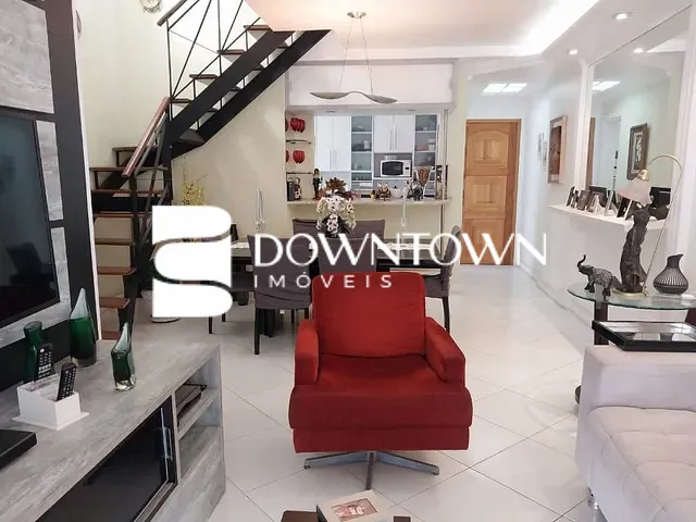 Cobertura / Penthouse com 218m² 3 quartos e 3 banheiros, à venda, no bairro Freguesia de Jacarepaguá em Rio de Janeiro