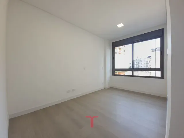 Cobertura / Penthouse com 254m² 3 quartos e 3 banheiros, à venda, no bairro Rebouças em Curitiba