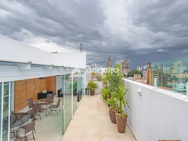 Cobertura / Penthouse 4 quartos e 4 banheiros, à venda, no bairro Centro em Ponta Grossa