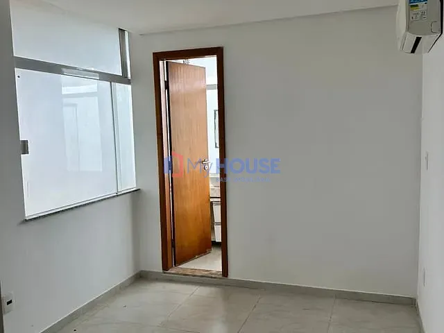 Cobertura / Penthouse 3 quartos e 4 banheiros, à venda, no bairro São Francisco em Ilhéus