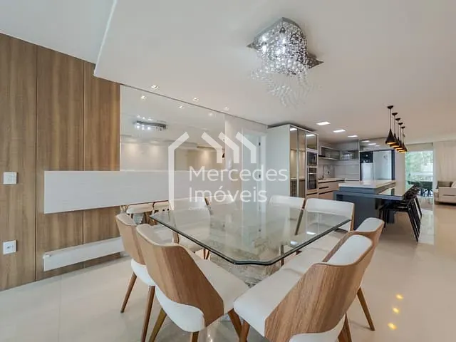 Cobertura / Penthouse com 296m² 5 quartos e 6 banheiros, para alugar, no bairro Cabeçudas em Itajaí