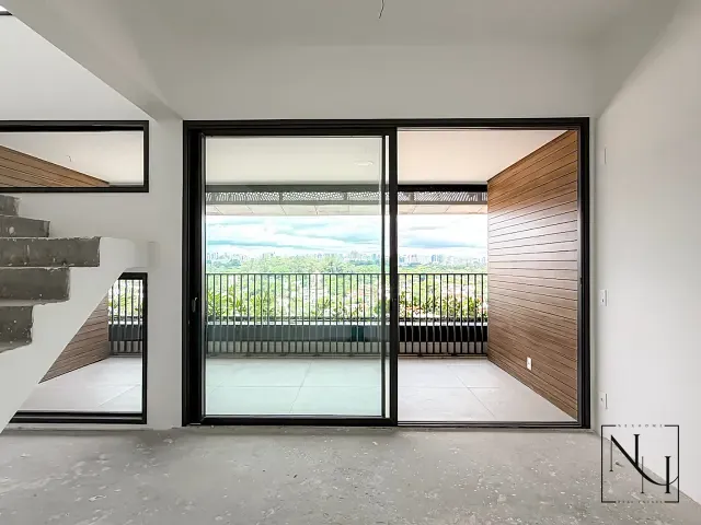 Cobertura / Penthouse com 338m² 4 quartos e 6 banheiros, à venda, no bairro Vila Nova Conceição em São Paulo