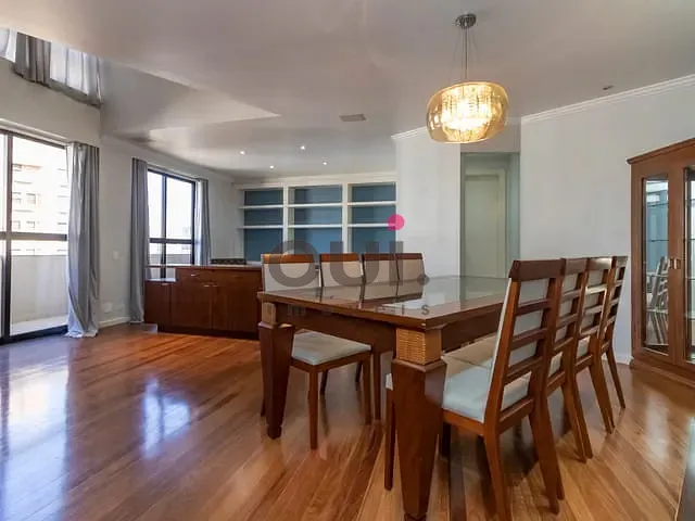 Cobertura / Penthouse com 427m² 3 quartos e 2 banheiros, à venda, no bairro Vila Nova Conceição em São Paulo