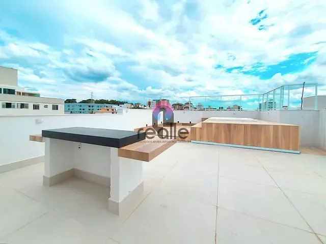Cobertura / Penthouse com 259m² 4 quartos e 3 banheiros, à venda, no bairro Castelo em Não informado