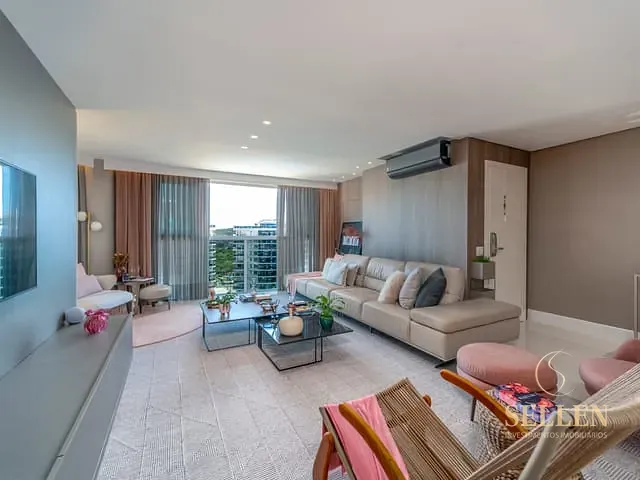 Cobertura / Penthouse com 615m² 4 quartos e 6 banheiros, à venda, no bairro Praia Brava de Itajaí em Itajaí