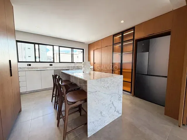 Cobertura / Penthouse com 390m² 4 quartos e 6 banheiros, à venda, no bairro Rebouças em Curitiba