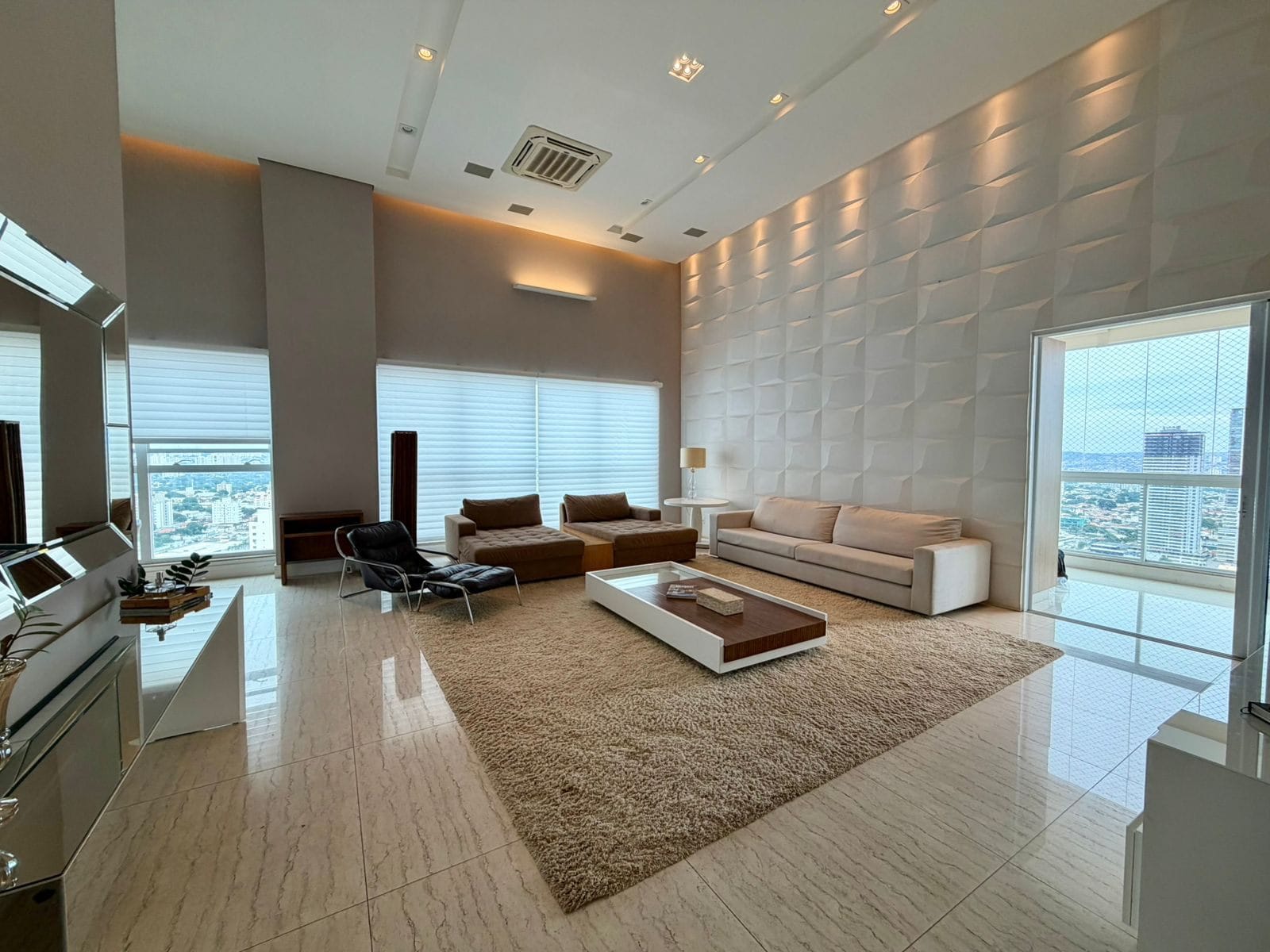 Cobertura, 4 quartos, 310 m² - Foto 2