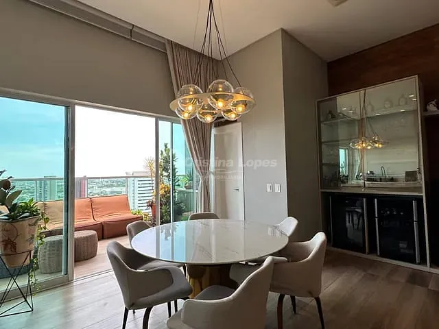 Cobertura / Penthouse 4 quartos e 6 banheiros, à venda, no bairro Jóquei em Teresina