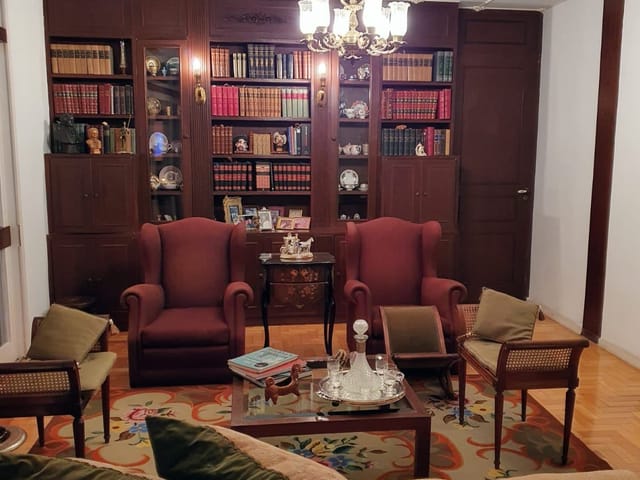 Cobertura / Penthouse 4 quartos e 2 banheiros, à venda ou para alugar, no bairro Taquara em Petrópolis