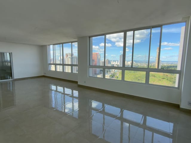 Cobertura / Penthouse com 225m² 3 quartos e 5 banheiros, à venda, no bairro Serrinha em Goiânia