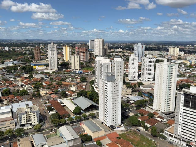 Cobertura / Penthouse com 225m² 3 quartos e 5 banheiros, à venda, no bairro Serrinha em Goiânia